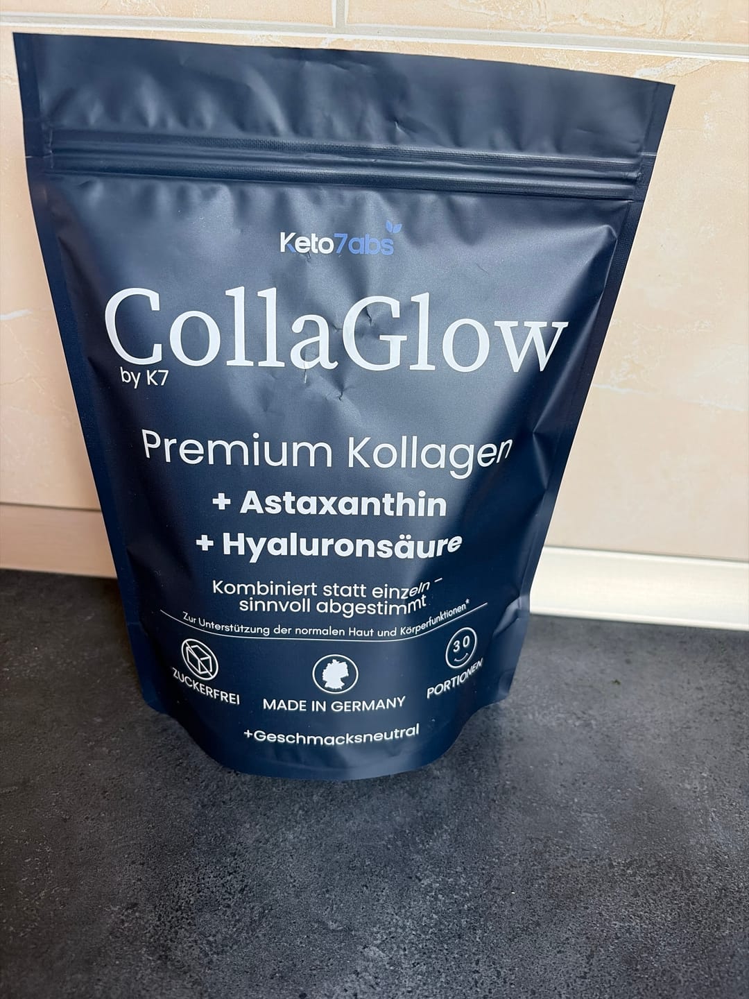 Customer photo review of CollaGlow® 30 Tage Kollagen-Kur mit GlowProtect Komplex™