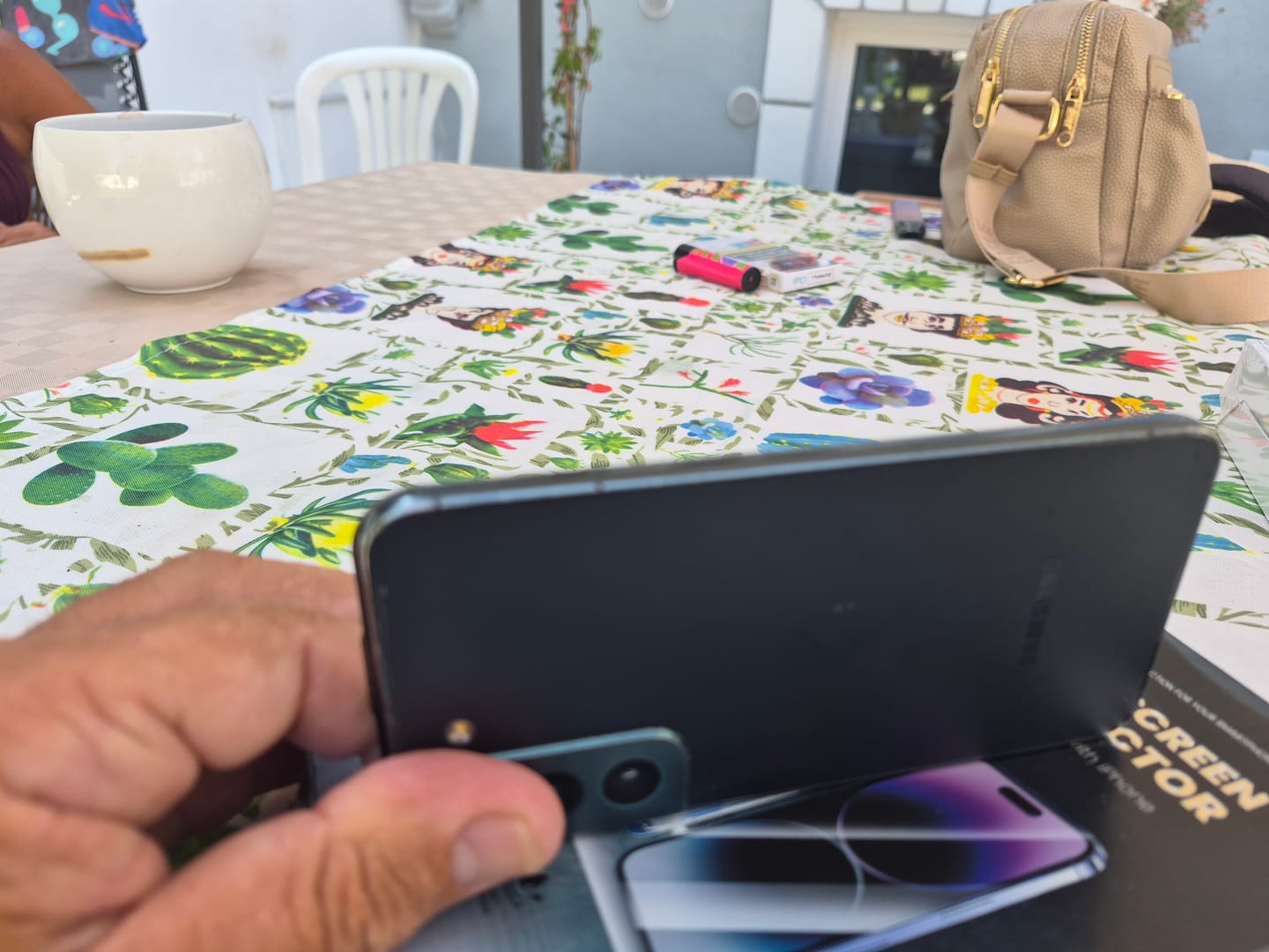 Customer photo review of Protezione dello schermo 3-in-1 - iPhone