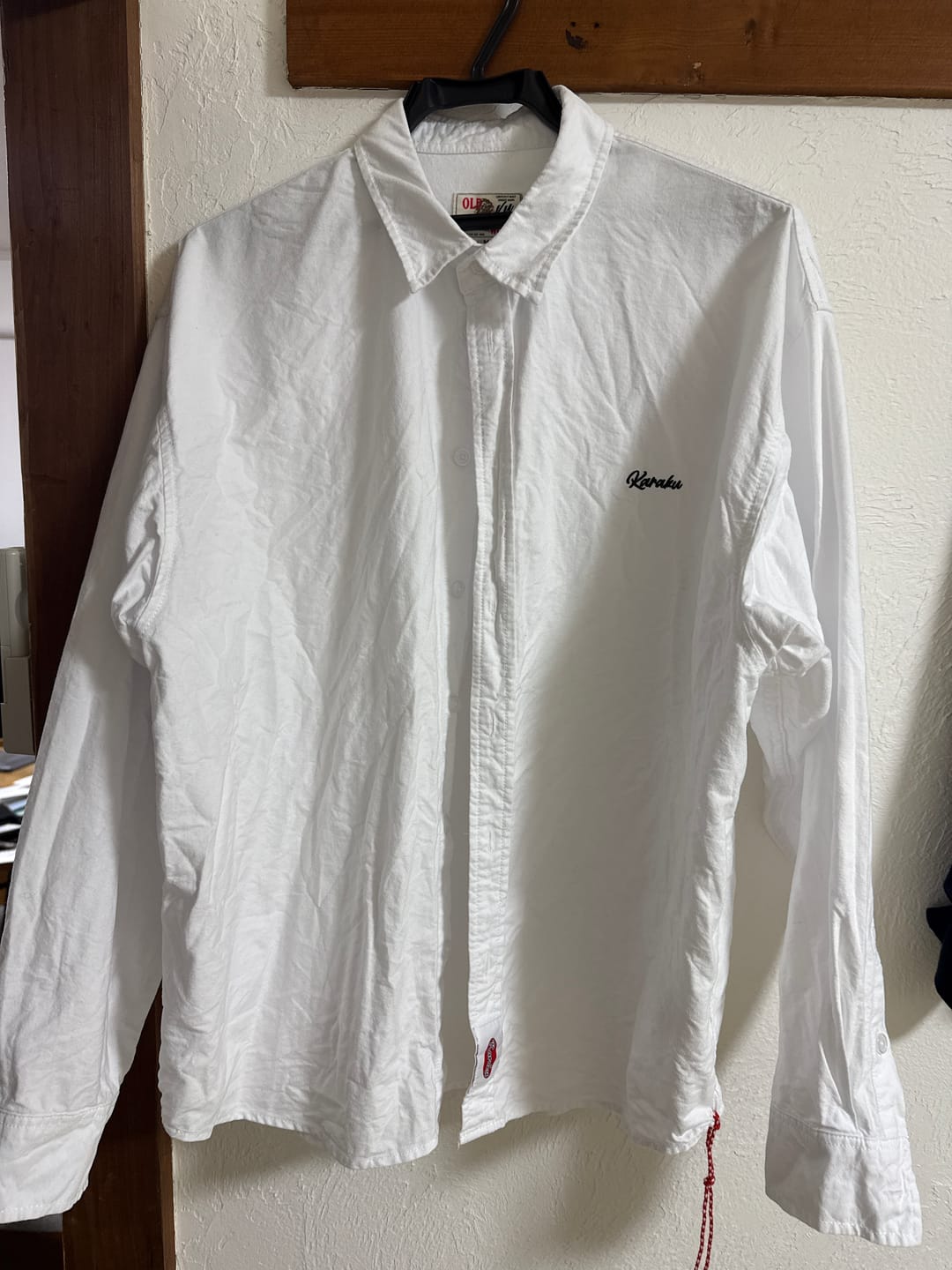 Customer photo review of Cleanfit　赤ヒモ付き　刺繍入りオックスフォード長袖シャツ