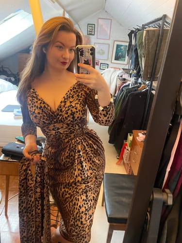 Customer photo review of PRE-ORDER - Starlet Wiggle Dress and Scarf in Leopard Print - Vixen by Micheline Pitt