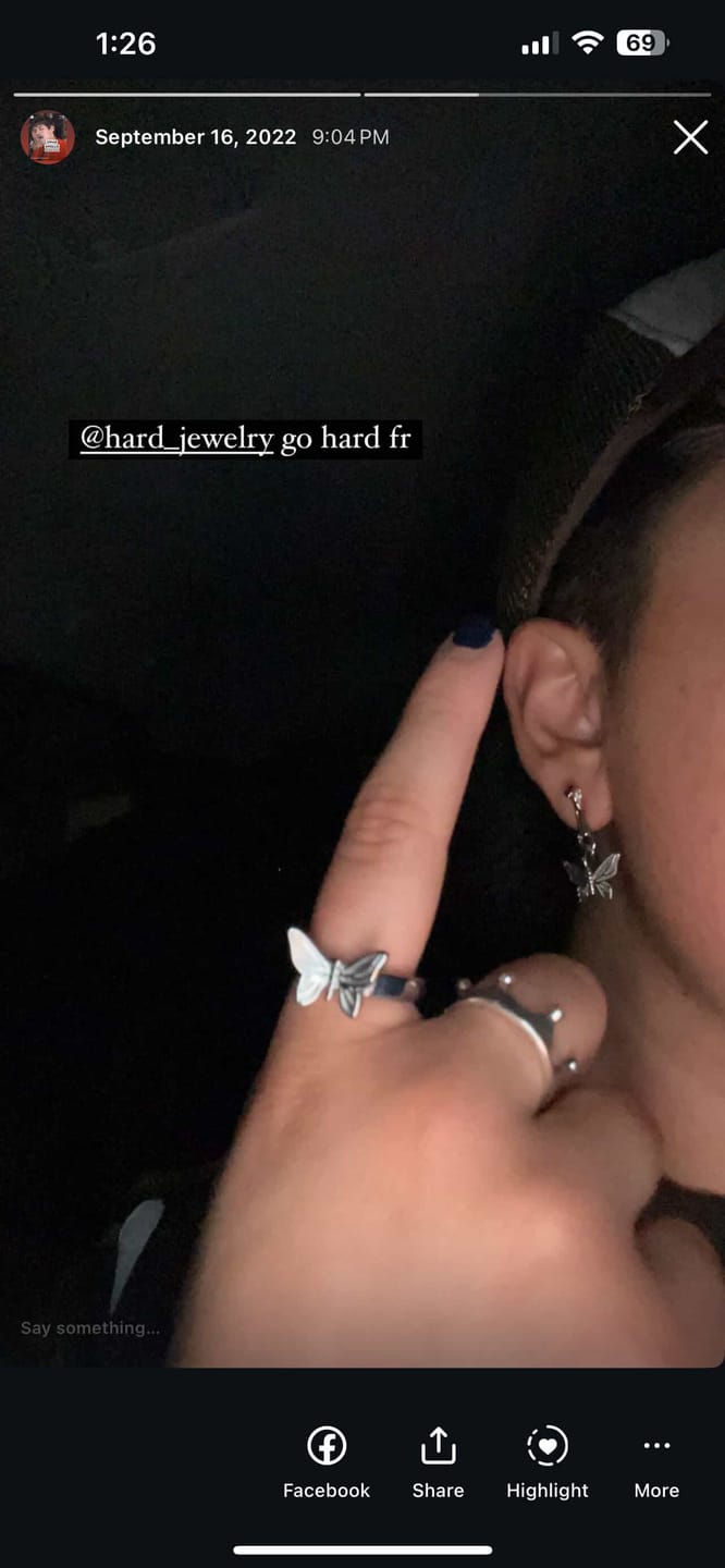 Customer photo review of BUTTERFLY RING