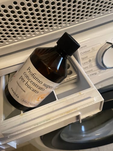 Customer photo review of Profumo Super Concentrato per Bucato Cotone di Camelia