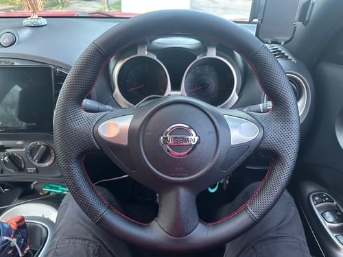 Customer photo review of Steering Wheel Cover Sentra Juke Infiniti