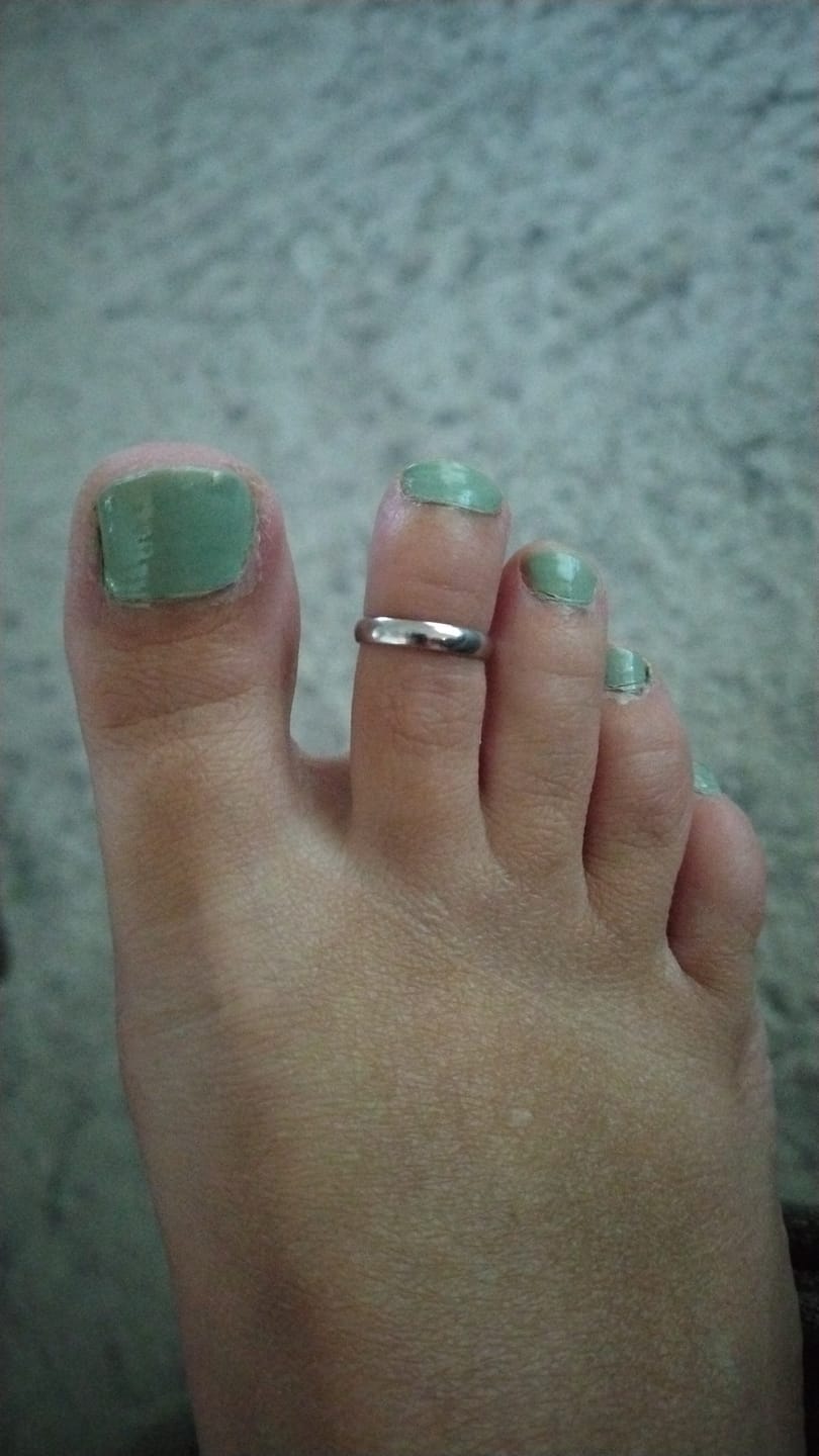 Customer photo review of Sterling Silver Toe Ring