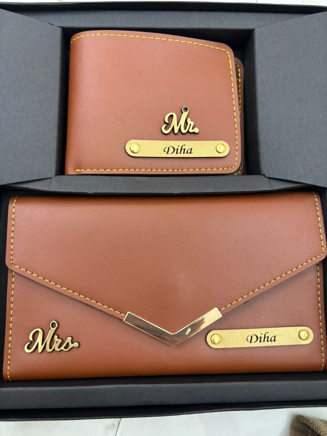 Customer photo review of Customized Gents and Women Wallet couple combo