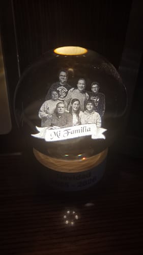 Customer photo review of Esfera de Cristal