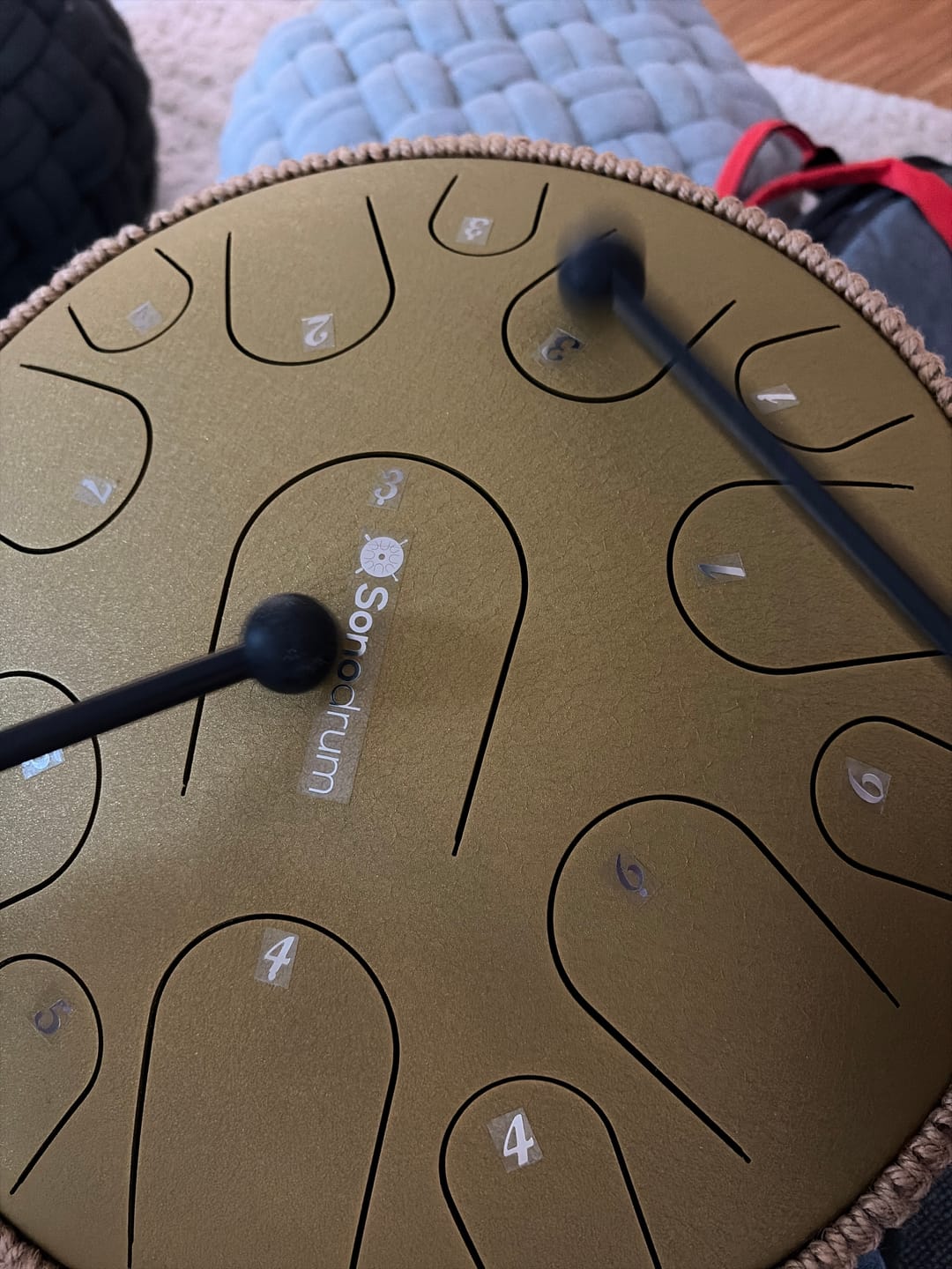 Customer photo review of Sonodrum Zungentrommel - "Premium" - Handgefertigt - 35,5cm - 15 Zungen - C-Dur