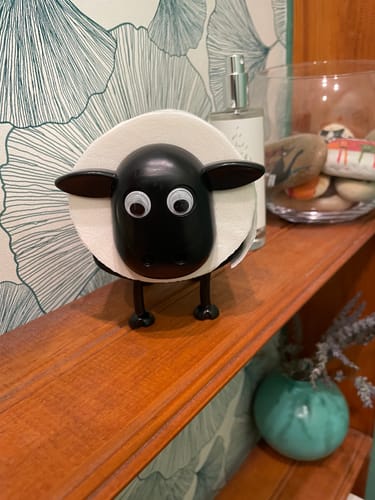 Customer photo review of Mon petit mouton farceur® - Porte-rouleau