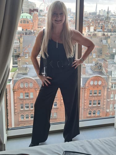 Customer photo review of Remy Human Hair Invisible Wire Extension - Champagne Blonde