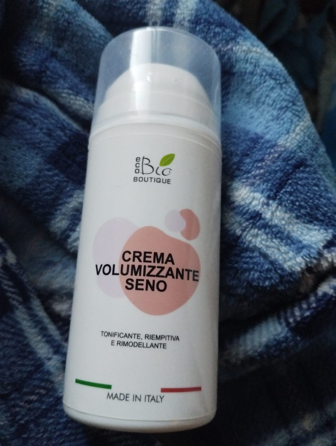 Customer photo review of Crema Volumizzante Seno