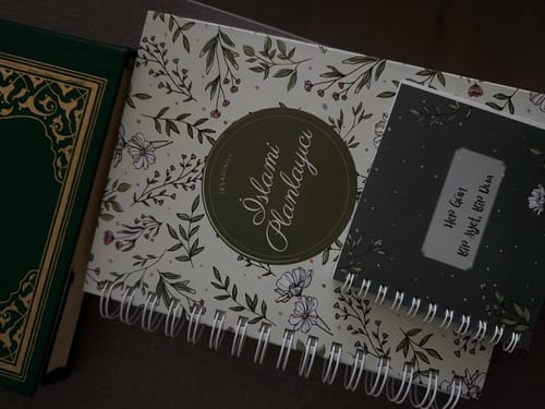 Customer photo review of İbadet Rehberi İslami Planlayıcı