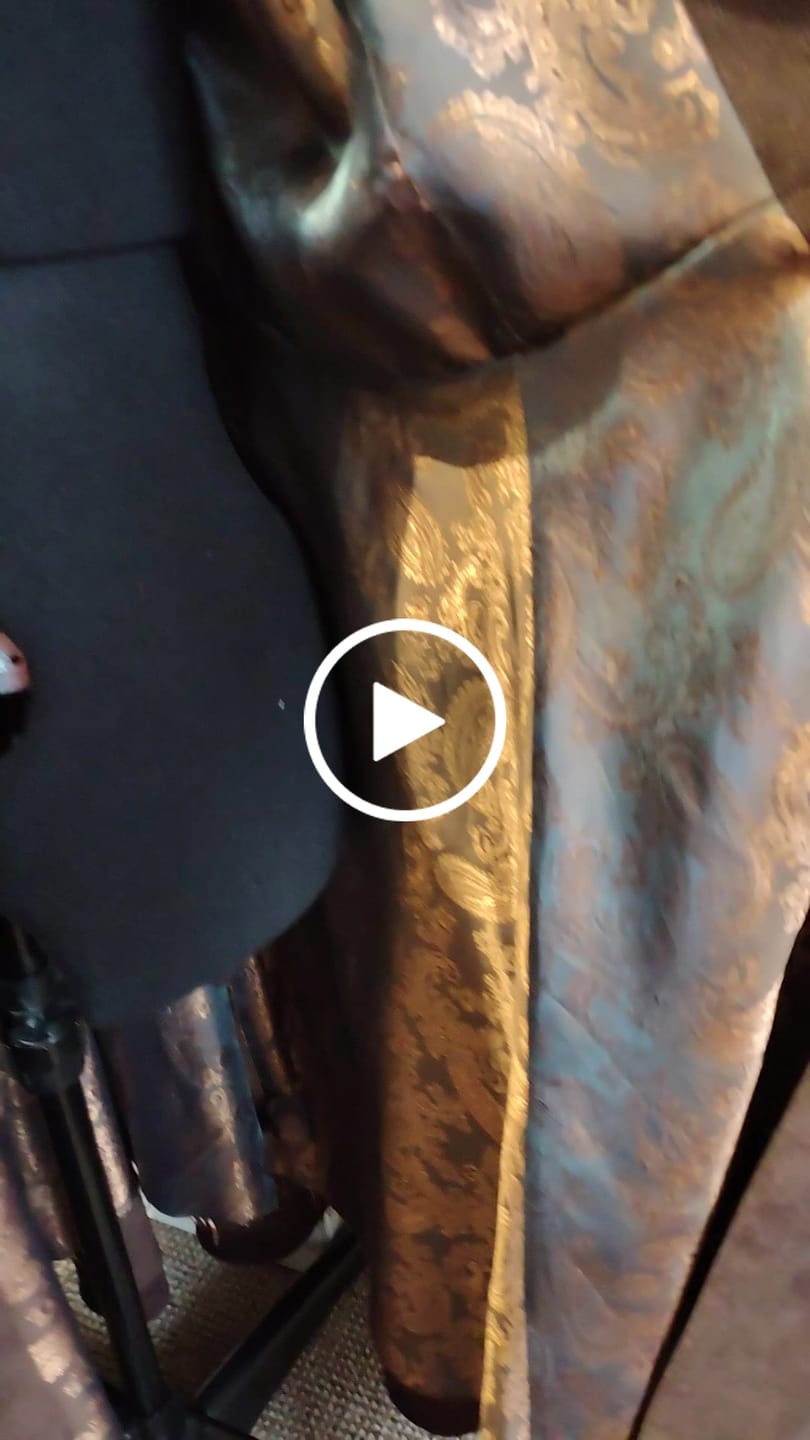 Customer video review of Paisley Jacquard Lining Fabric