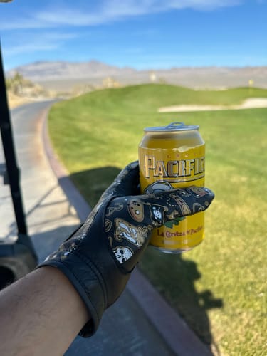 Customer photo review of Plundering Pirate Glove Black