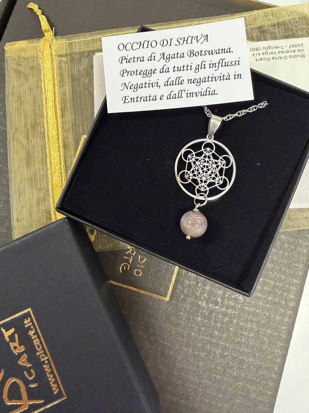 Customer photo review of Collana Occhio di Shiva e Cubo di Metatron