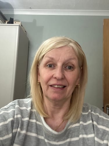 Customer photo review of Face Framing Layers / Clip In Extensions / Human Hair / 14 inches / 15 grams