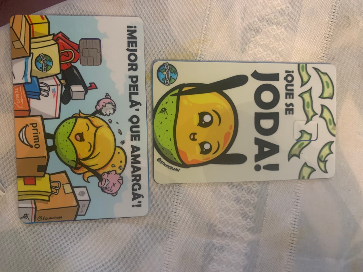 Customer photo review of (Damas) Mejor Pelá' que Amargá' - Sticker para Tarjeta de Crédito