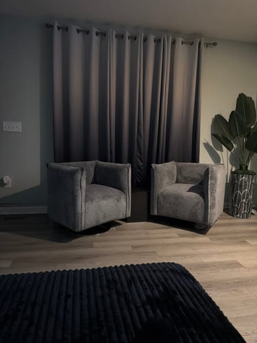 Customer photo review of Havana 360° Swivel Velvet Accent Chair