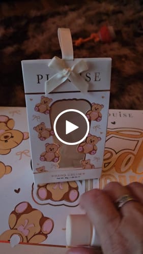 Customer video review of A Helping Hand Hand Cream - Coconut Cake