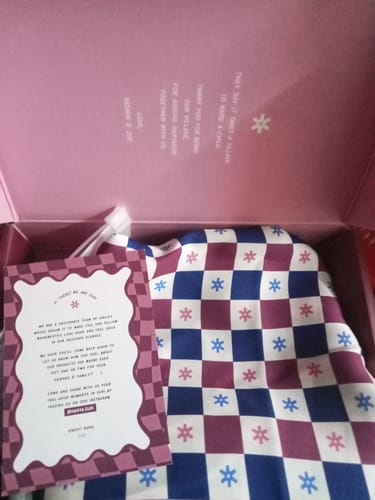 Customer photo review of Monogram Square (Berry)