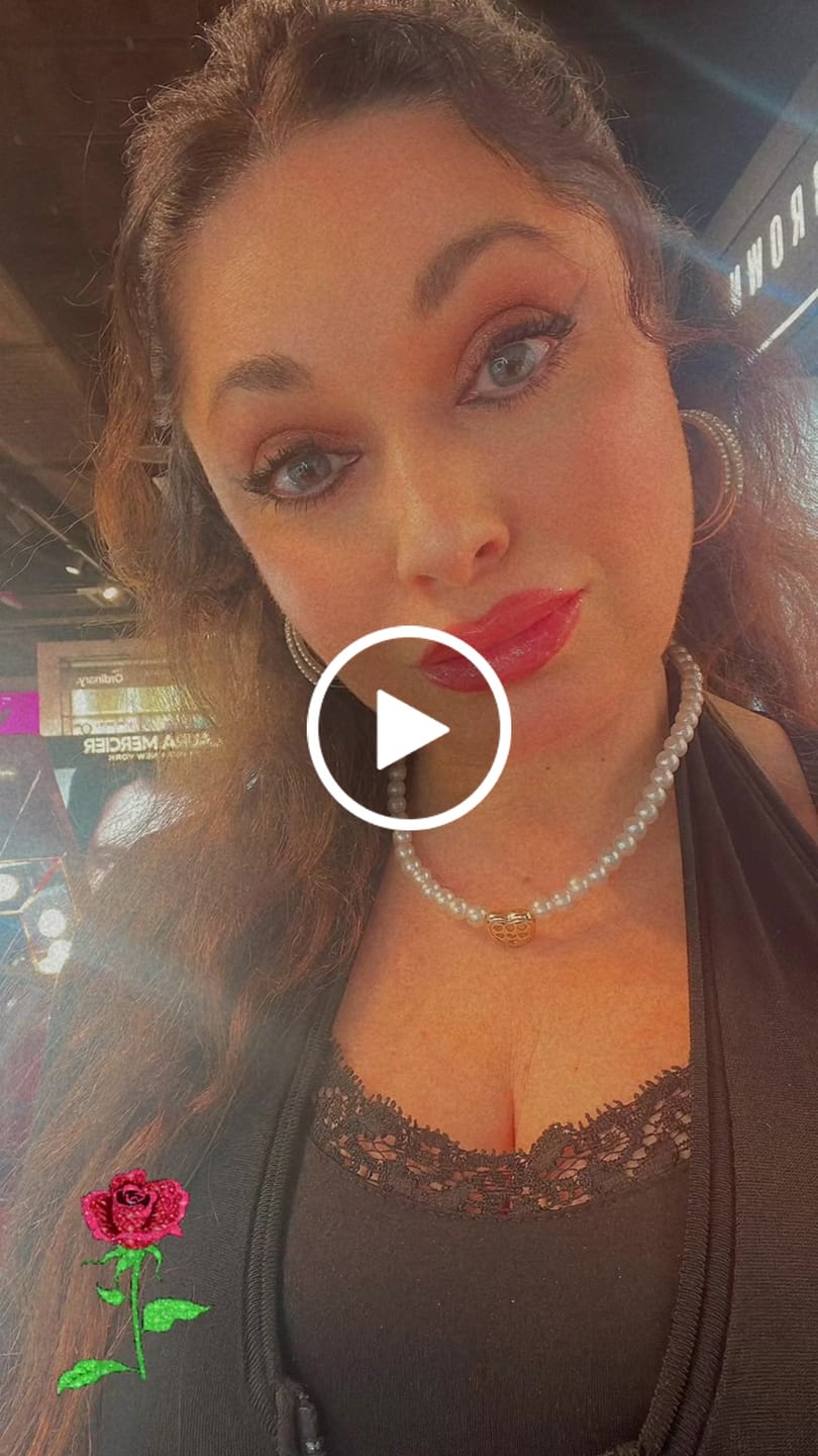 Customer video review of HAIFA | COOL BLUE