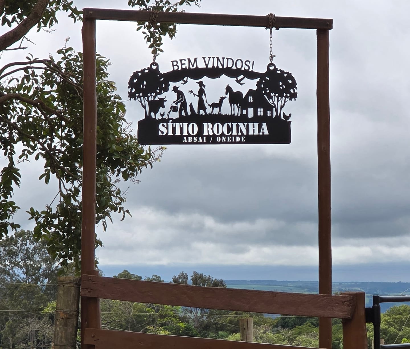 Customer photo review of Placa de Metal Personalizada - Fazenda