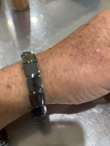 Customer photo review of Pulsera Hora Hematita