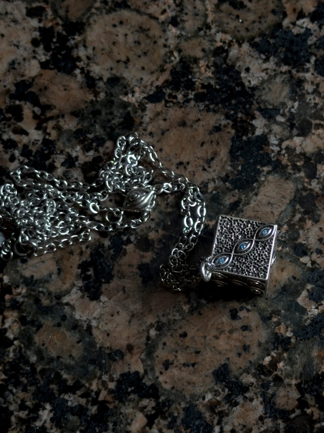Customer photo review of Collar "Gokumonkyo"