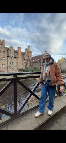 Customer photo review of Calça Jeans Reta Araçá Azul Médio