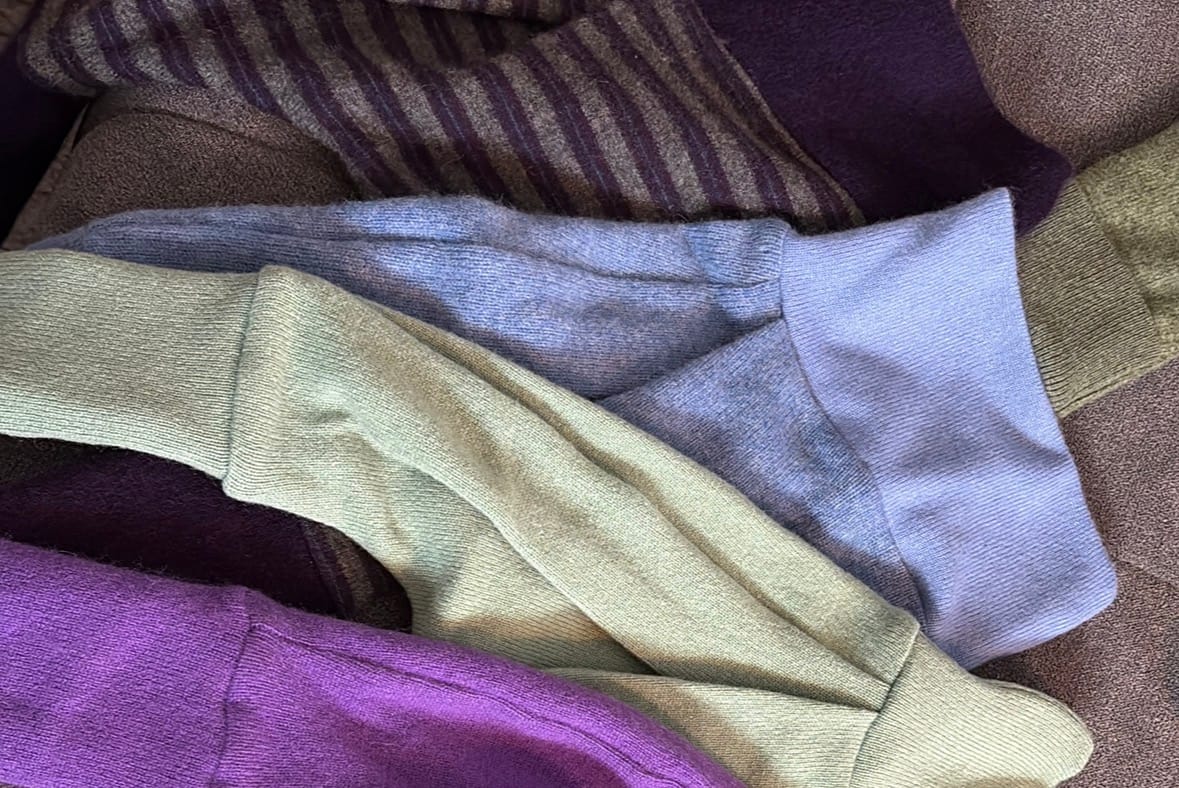 Customer photo review of Upcycling Kaschmir Baby Mitwachshose Blau