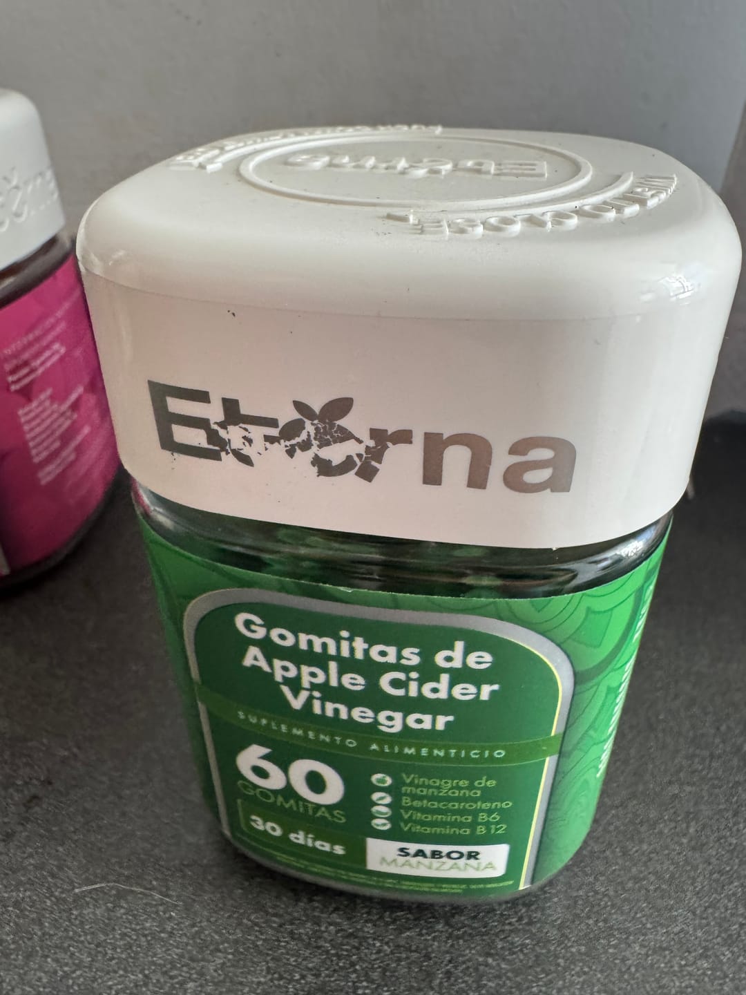 Customer photo review of Gomitas de Vinagre de Manzana
