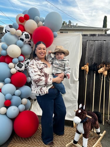 Customer photo review of Custom Balloon Garland Kit
