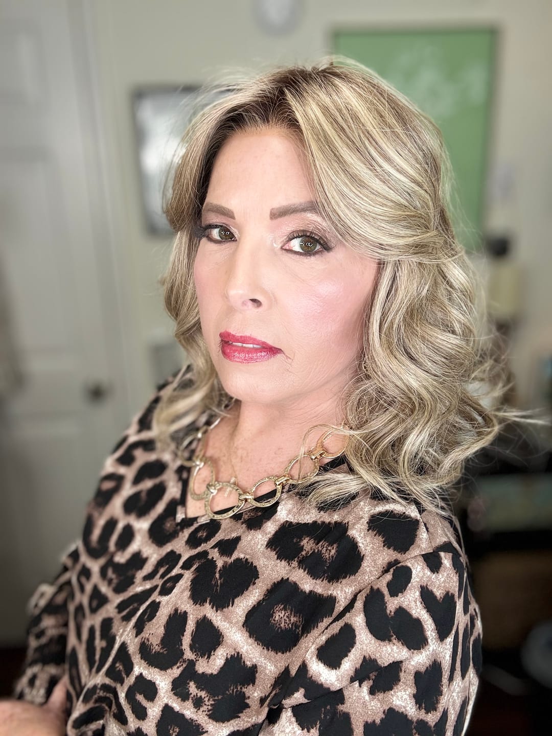 Customer photo review of BOMBSHELL BEAUTY - Soft Beige Blonde
