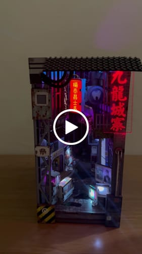 Customer video review of Kowloon Walled City 2049 Book Nook Kit