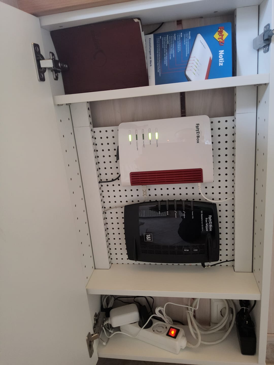 Customer photo review of Telefonschrank | Routerschrank LOLE HomeBase LP