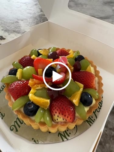 Customer video review of Signature Fruit Tart [Available in KL, Selangor & Penang Only]