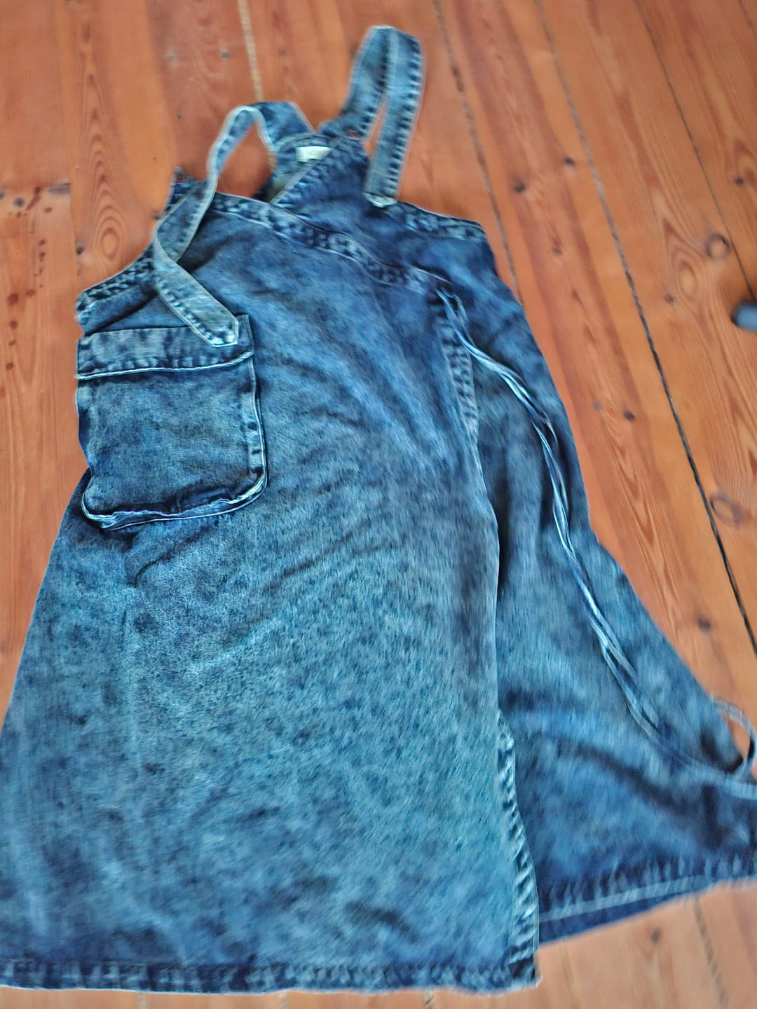 Customer photo review of Plus Size Women Autumn Retro Denim Spliced Overall Dress