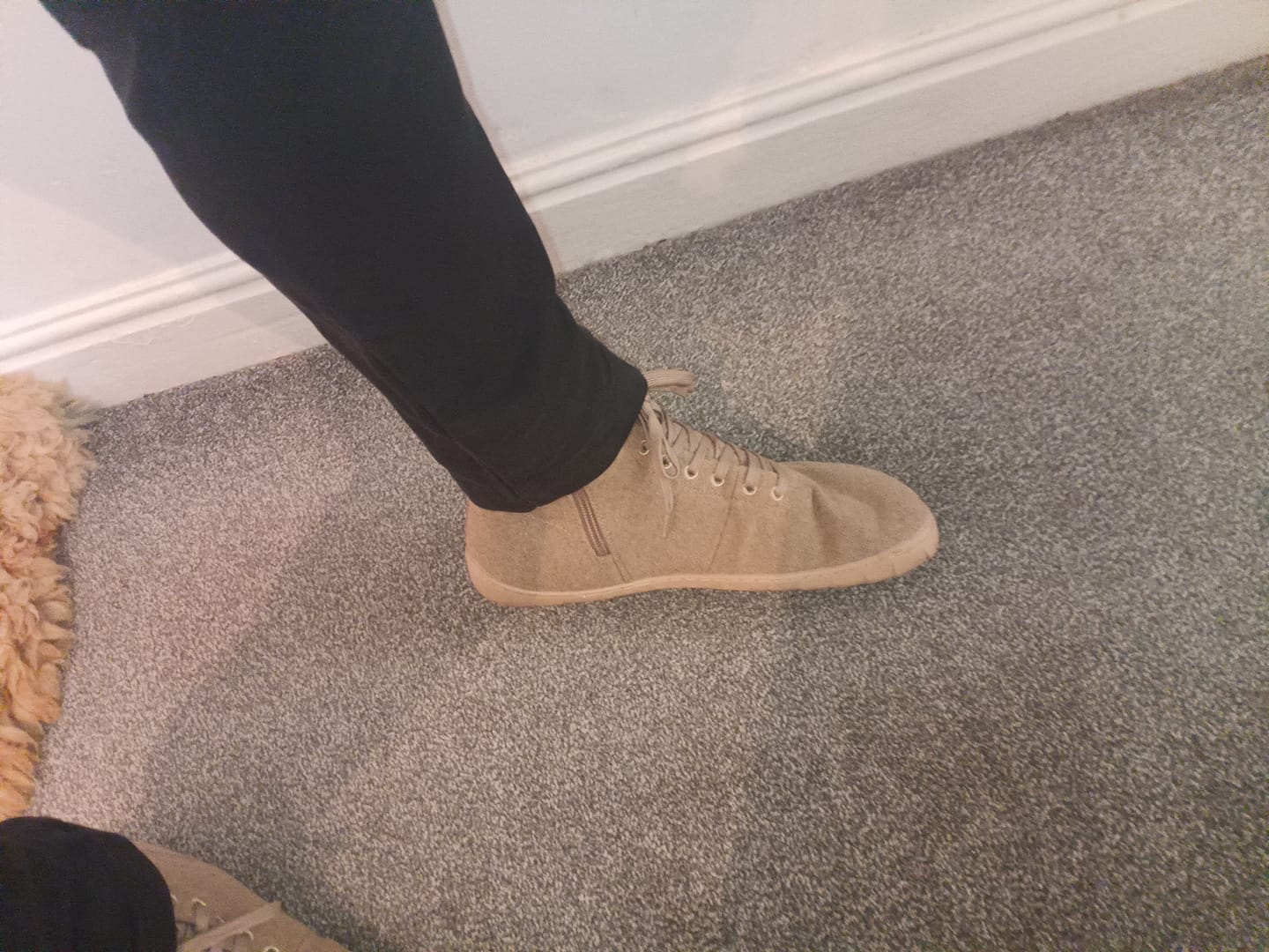 Customer photo review of Vaistoa Tunto 2 | Felt Barefoot Sneakers