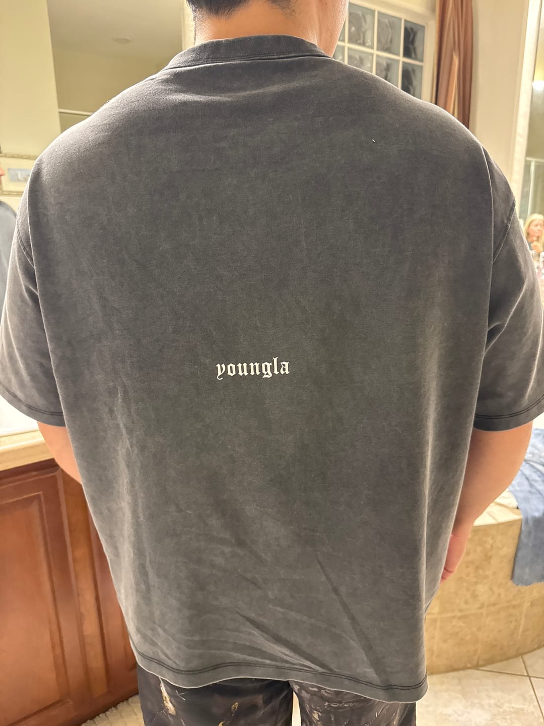 Customer photo review of 4196 - V-Neck Soft Tees
