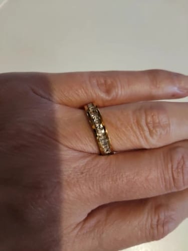 Customer photo review of Luna Anti-Stress Ring