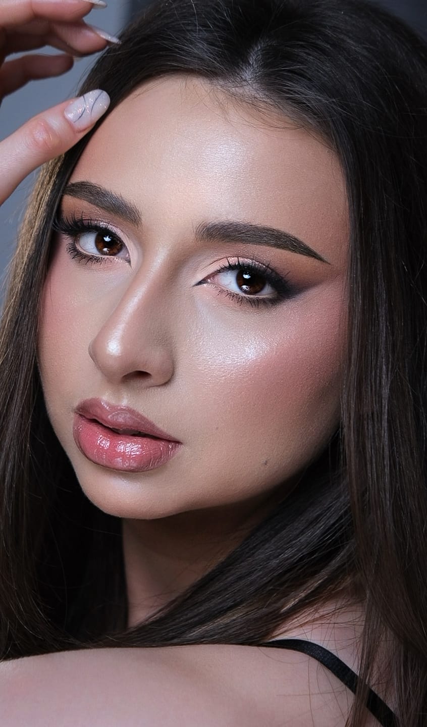 Customer photo review of Set Blush pudra cu efect de blurare si Baked Highlighter