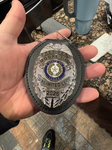 Customer photo review of Customizable Badge BA01