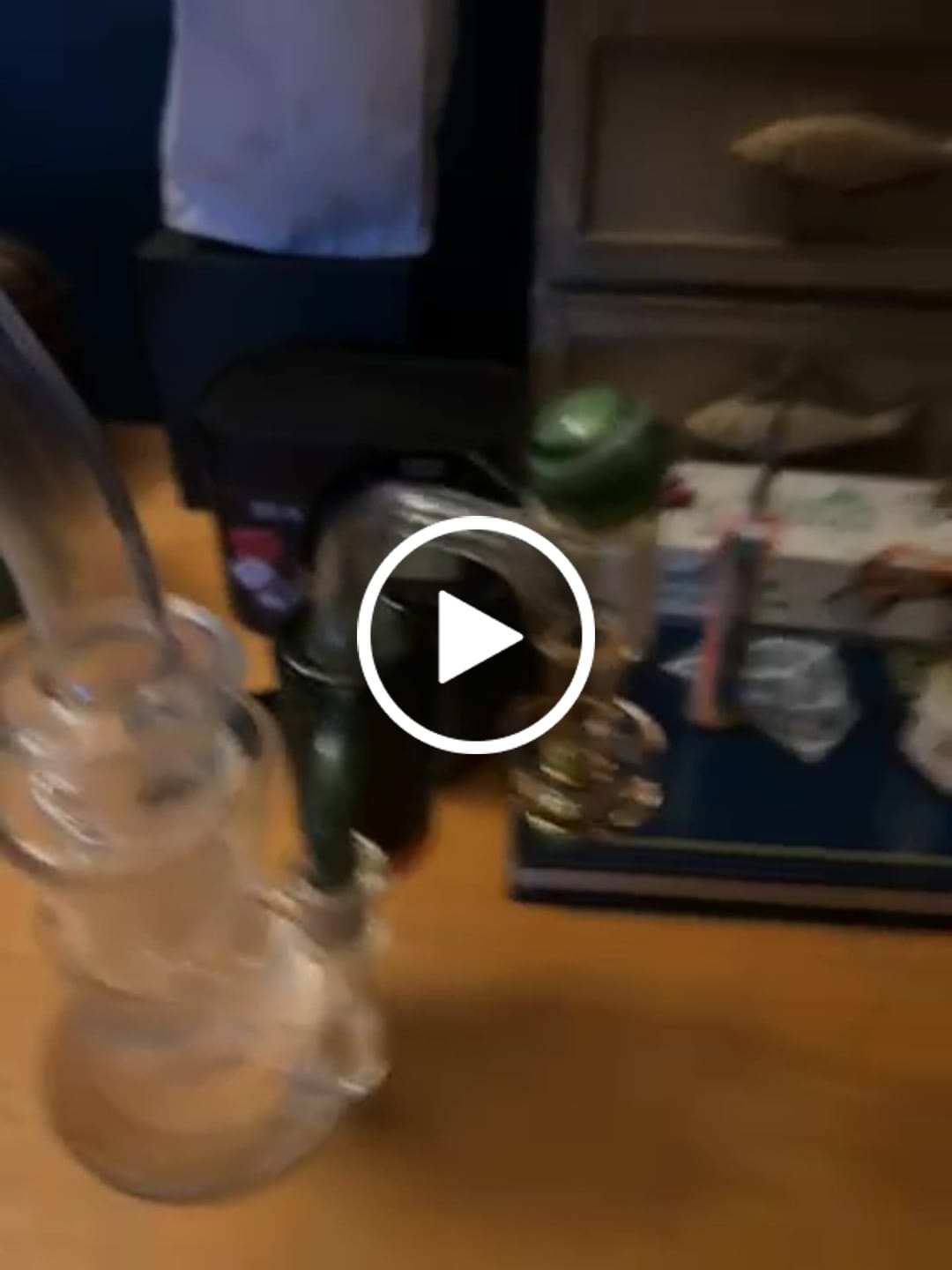 Customer video review of HONEYSUCKLE BEVEL QUARTZ BANGER - 90° DEGREE | BL