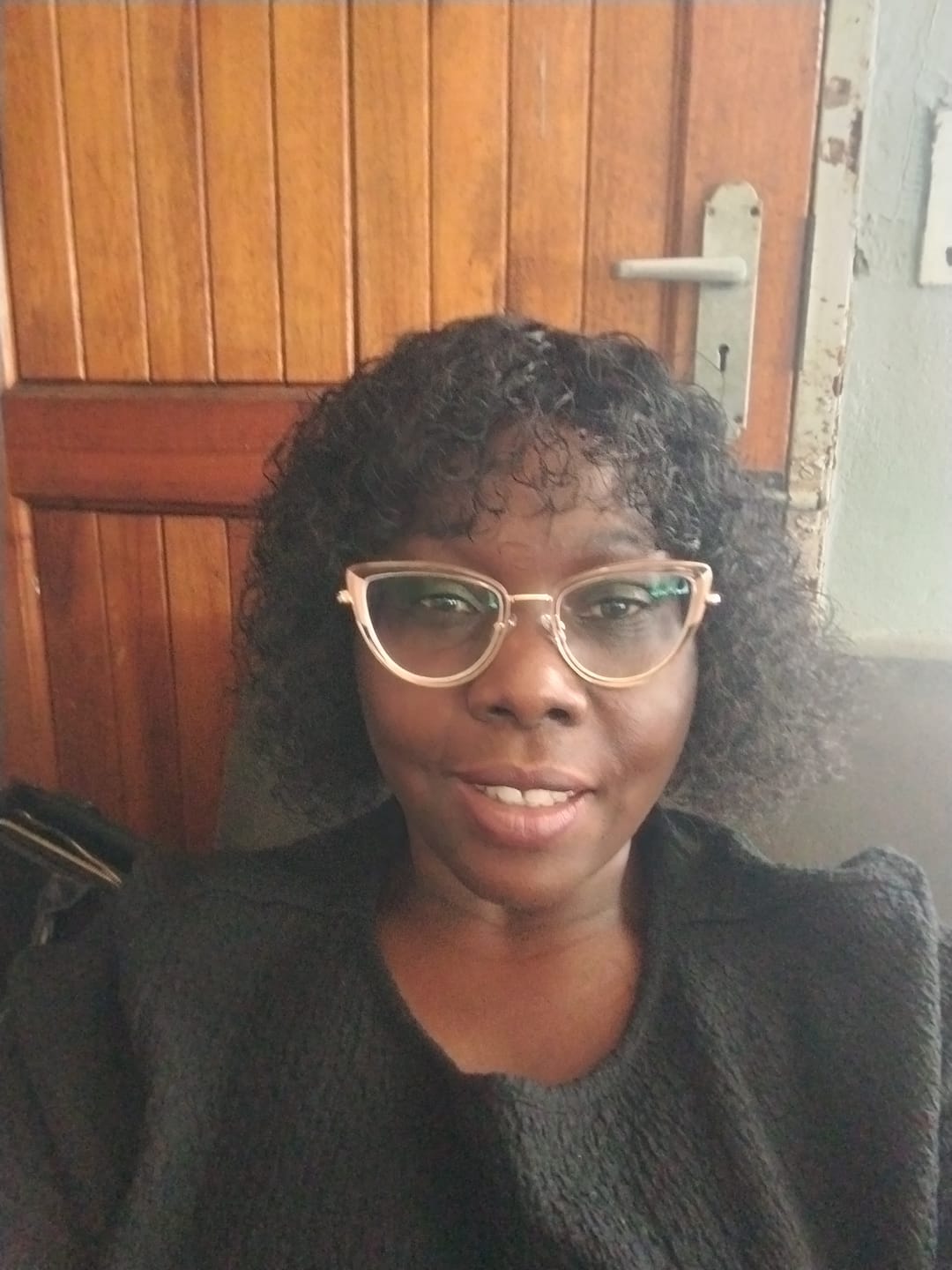 Customer photo review of Brazilian Water Wave Fringe - Zoe