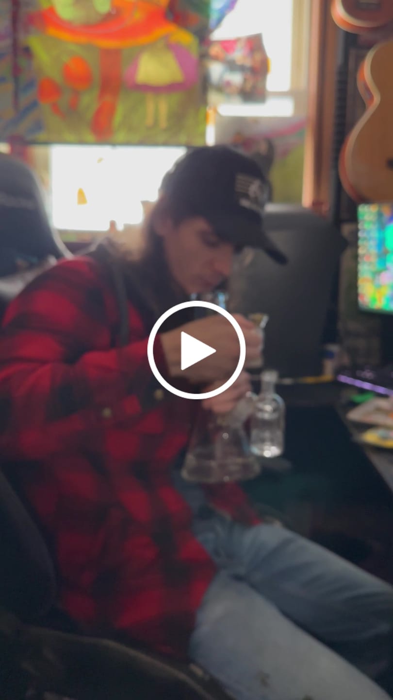 Customer video review of 8 ARMS TREE PERC GLASS ASH CATCHER