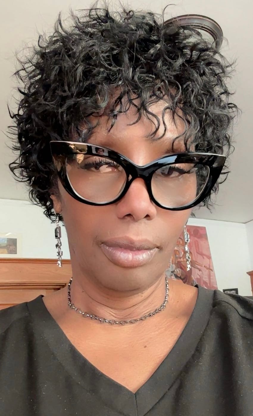 Customer photo review of Sensationnel Dashly Full Wig - UNIT 25