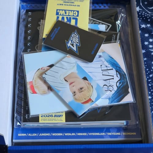 Customer photo review of CRAVITY 2026 SEASON’S GREETINGS [WE ARE CRAVITY CREW] (Online Benefit)