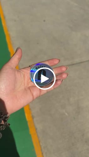 Customer video review of ¿Cuántos stickers quieres?