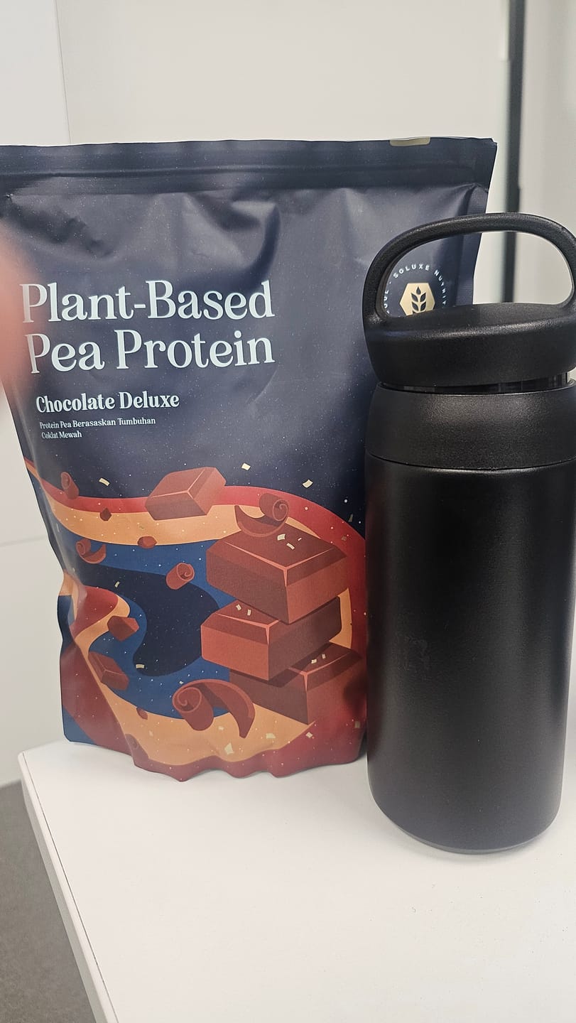 Customer photo review of (Sale) Pea Protein Isolate - Soluxe Chocolate Deluxe - (Short Expiry / Packaging Defect/ Old Packaging)