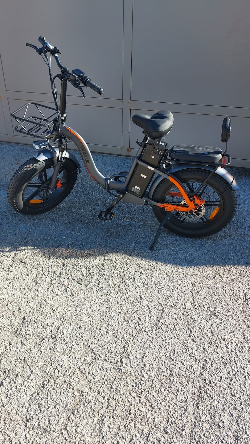 Customer photo review of Vakole Y20 Pro 20" Fat Bike 1440Wh Foldable Step-through E-bike 48V 30Ah Battery [Pre-Order]
