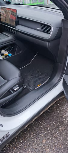 Customer photo review of E-Auto Fußmatten nach Maß - Komplettset